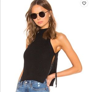 New superdown sleeveless top